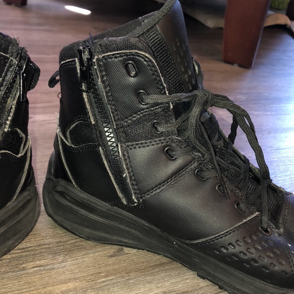 511 uniform boots black size 9.5 leather